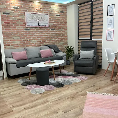 Platinumhomes42 Apartment
